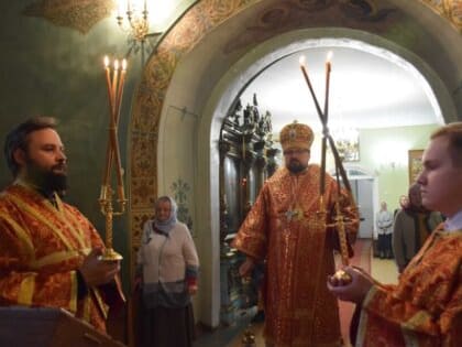 Канун Недели 6-ой по Пасхе, о слепом. Всенощное бдение в Введенском соборе г.Галича