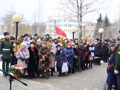 В Костроме почтили память жертв блокадного Ленинграда (ФОТО)