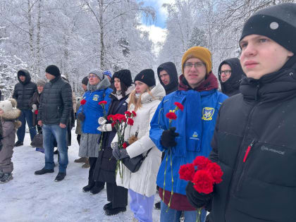 Костромские партийцы приняли участие в митинге памяти земляков, погибших в горячих точках