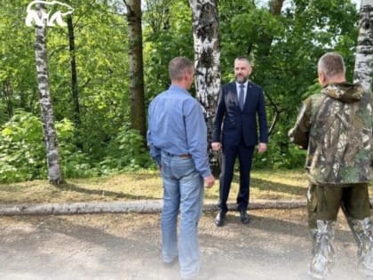 Депутат облдумы Алексей Исаков провел встречу с жителями по вопросам заключения контрактов с Минобороны РФ