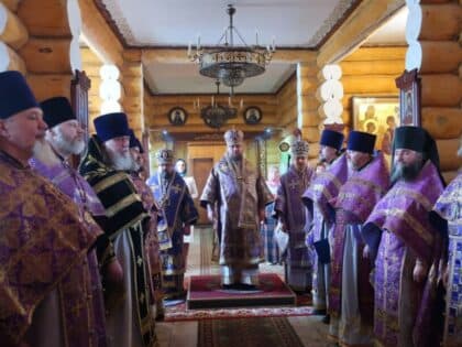 Соборное архиерейское богослужение в кафедральном соборе г.Североморска