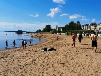 Костромичам рассказали, где можно купаться этим летом
