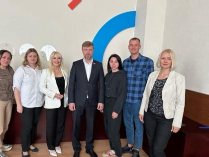 Евгений Зимняков регулярно проводит бесплатные семинары для предпринимателей и планирующих ими стать