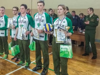Сборная сельхозакадемии завоевала "серебро" в региональном военно-спортивном празднике "Я - патриот"