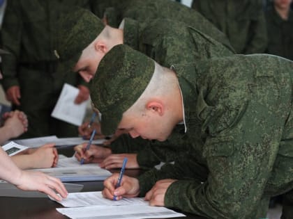 Служба по контракту – почетная служба