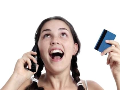 По указанию аферистов 10-летняя девочка, взяв смартфон отца, перевела с его карты 350 тысяч рублей