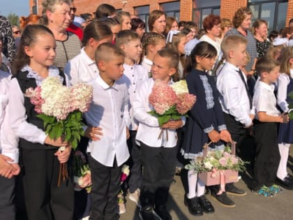 День знаний в Костроме: депутаты на празднике
