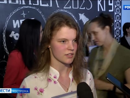 Бакалаврам и магистрам Костромского государственного университета вручили дипломы