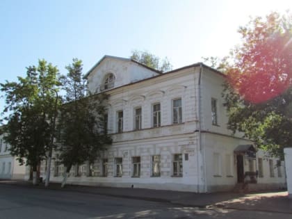 Околели: в самом центре Костромы замерзает 8-квартирный дом