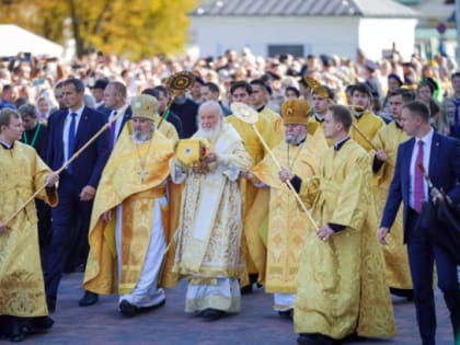 Патриарх Кирилл освятил воссозданный храмовый комплекс Костромского кремля