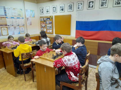 11-й городской турнир по быстрым шахматам среди юношей и девушек до 18 лет "Рождественские звёзды-2023"