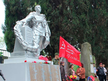 В Сочи благоустроят семь воинских захоронений