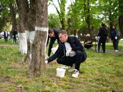 Евгений Наумов вместе с краснодарцами принял участие в общегородском субботнике