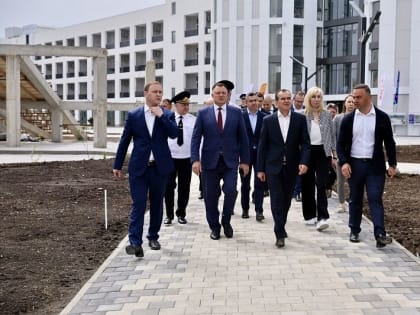 Губернатор Краснодарского края Вениамин Кондратьев проинспектировал детские оздоровительные и спортивные объекты Анапы