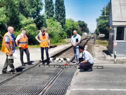 В Ейском районе проведено комиссионное обследование железнодорожных переездов