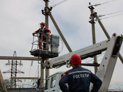Спокойствие и безопасность в новогодние праздники на Кубани обеспечивают тысячи сотрудников специальных служб и ведомств