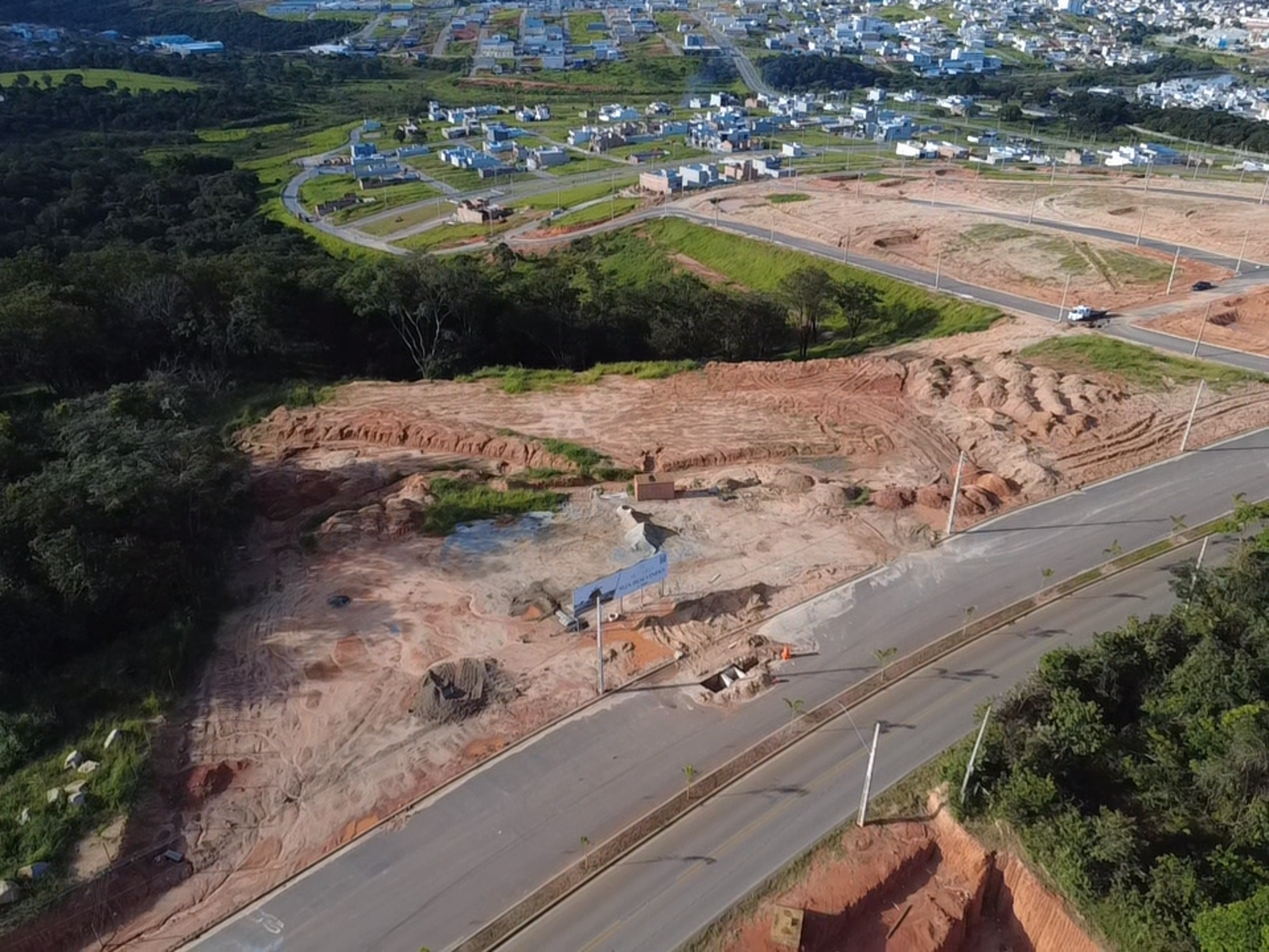 Terreno No Bairro Monte Real