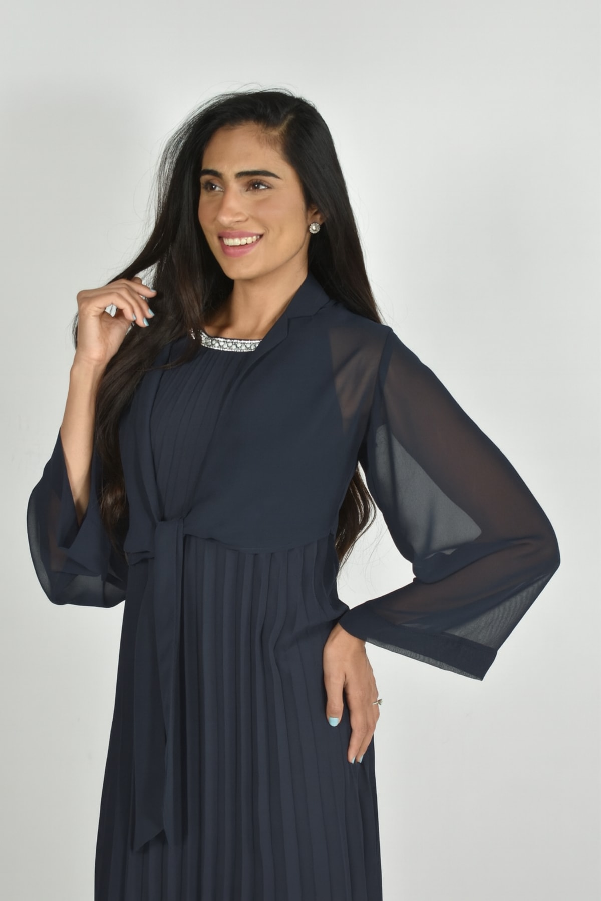 Mélina — veste courte mousseline à nouer bleu marine