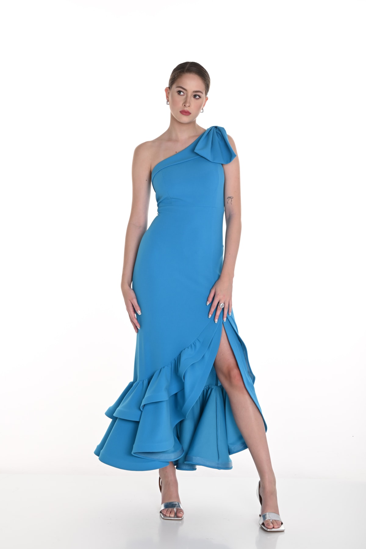 Carolyne — robe longue bustier asymétrique nœud épaule crêpe