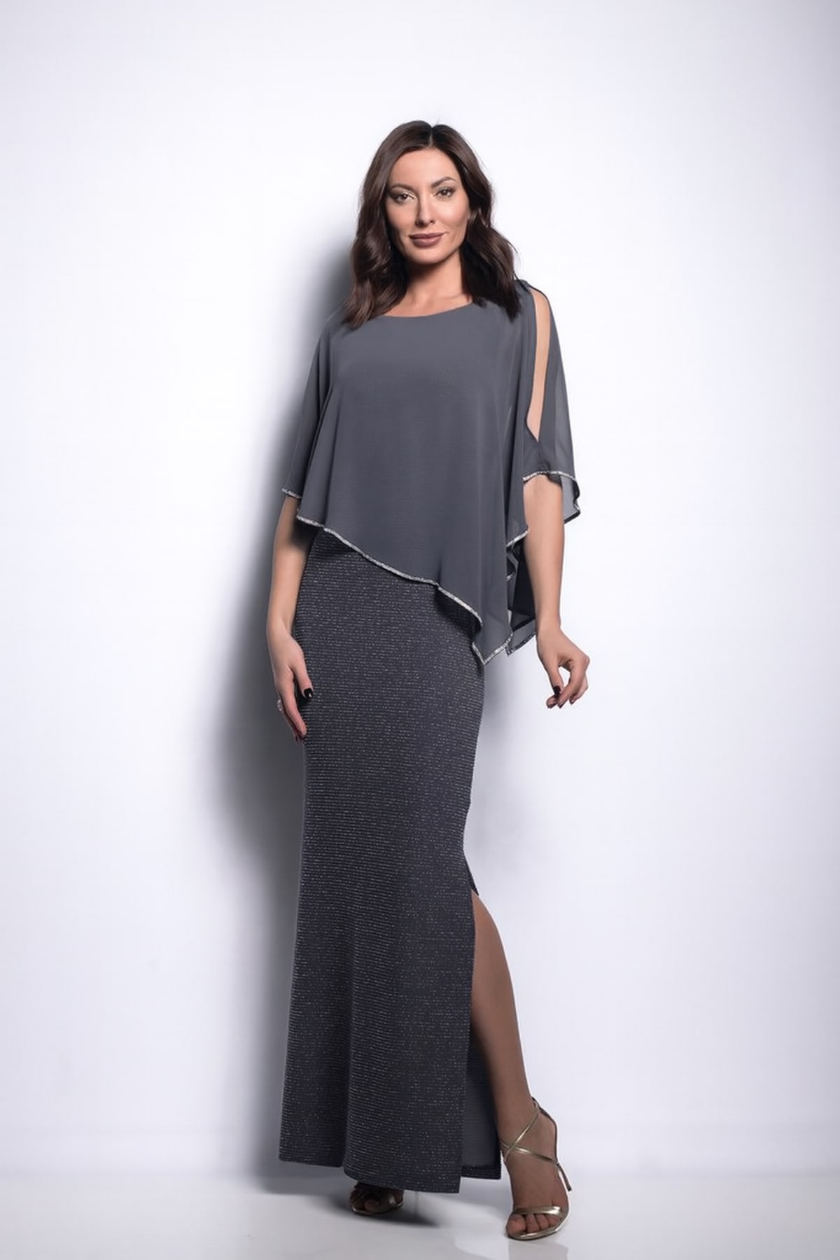 Aleyna — robe longue droite cape mousseline strass fente