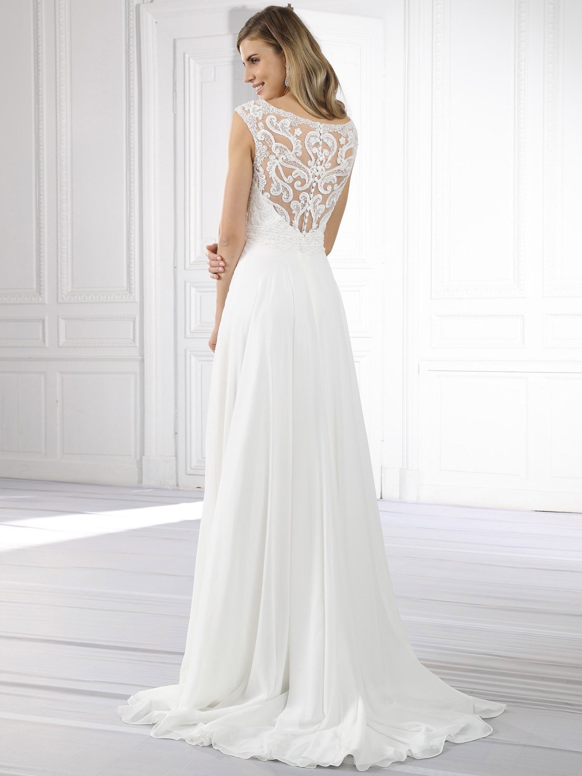 Aziliz — robe de mariée fluide dentelle perles sequins