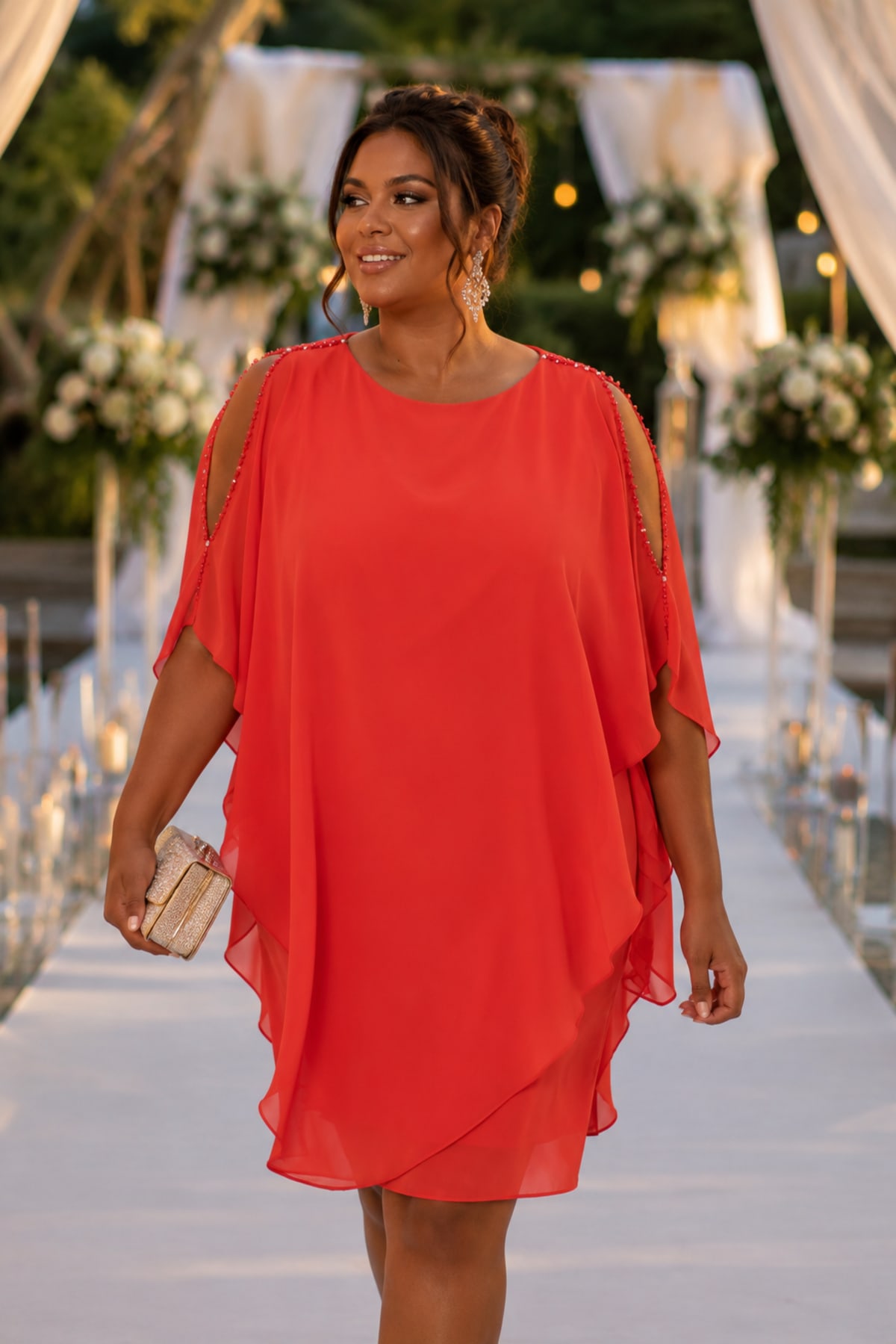Anissa — robe cape fluide décolletée perles