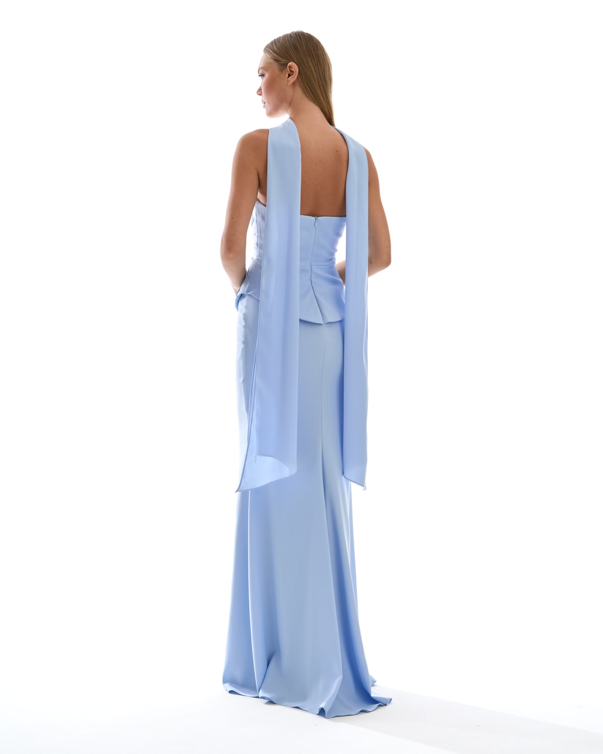 Mariko - Robe longue bustier drapée bleu ciel avec étole
