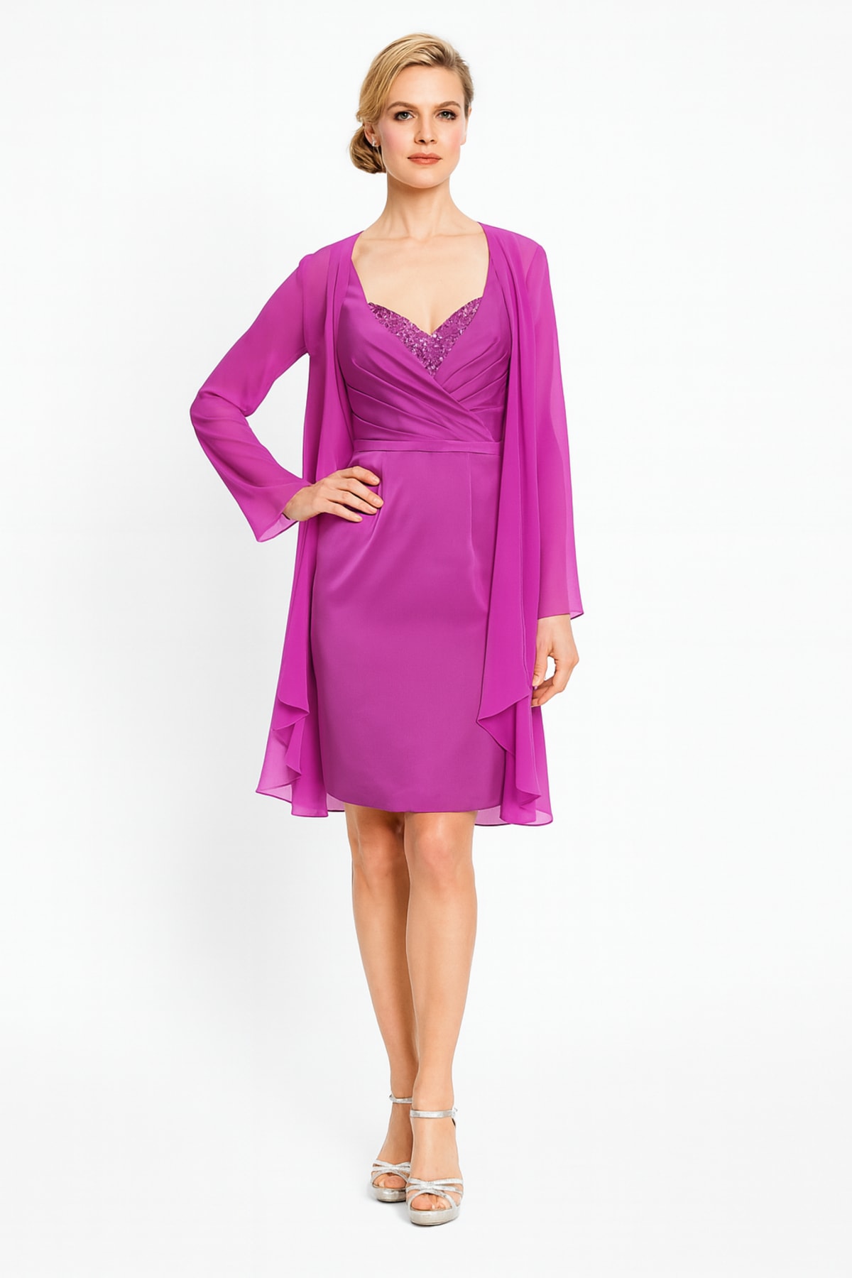Laelia — ensemble robe satin décolleté cœur pierres manteau mousseline