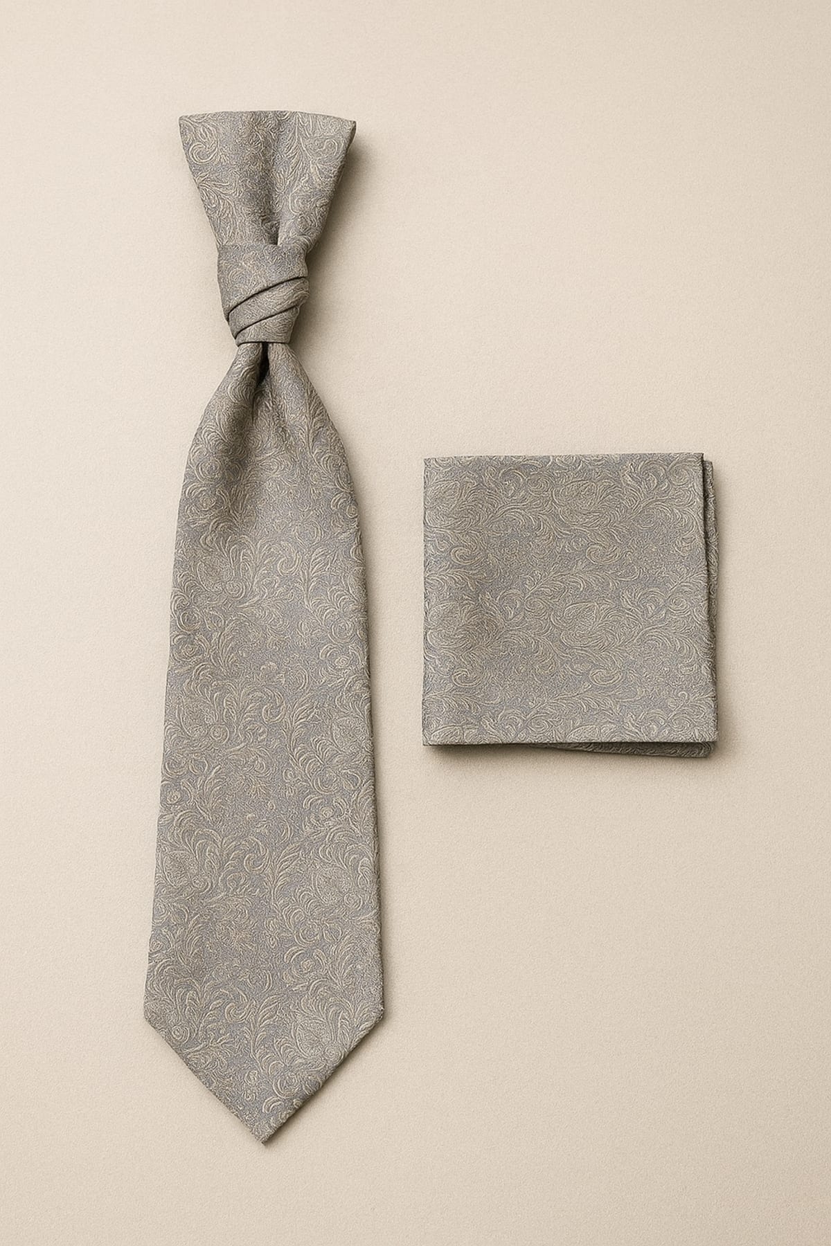 Lavallière 467201/26 pochette assortie