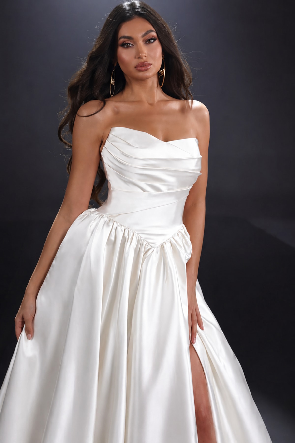 Laeticia — robe longue bustier satin drapé fente haute