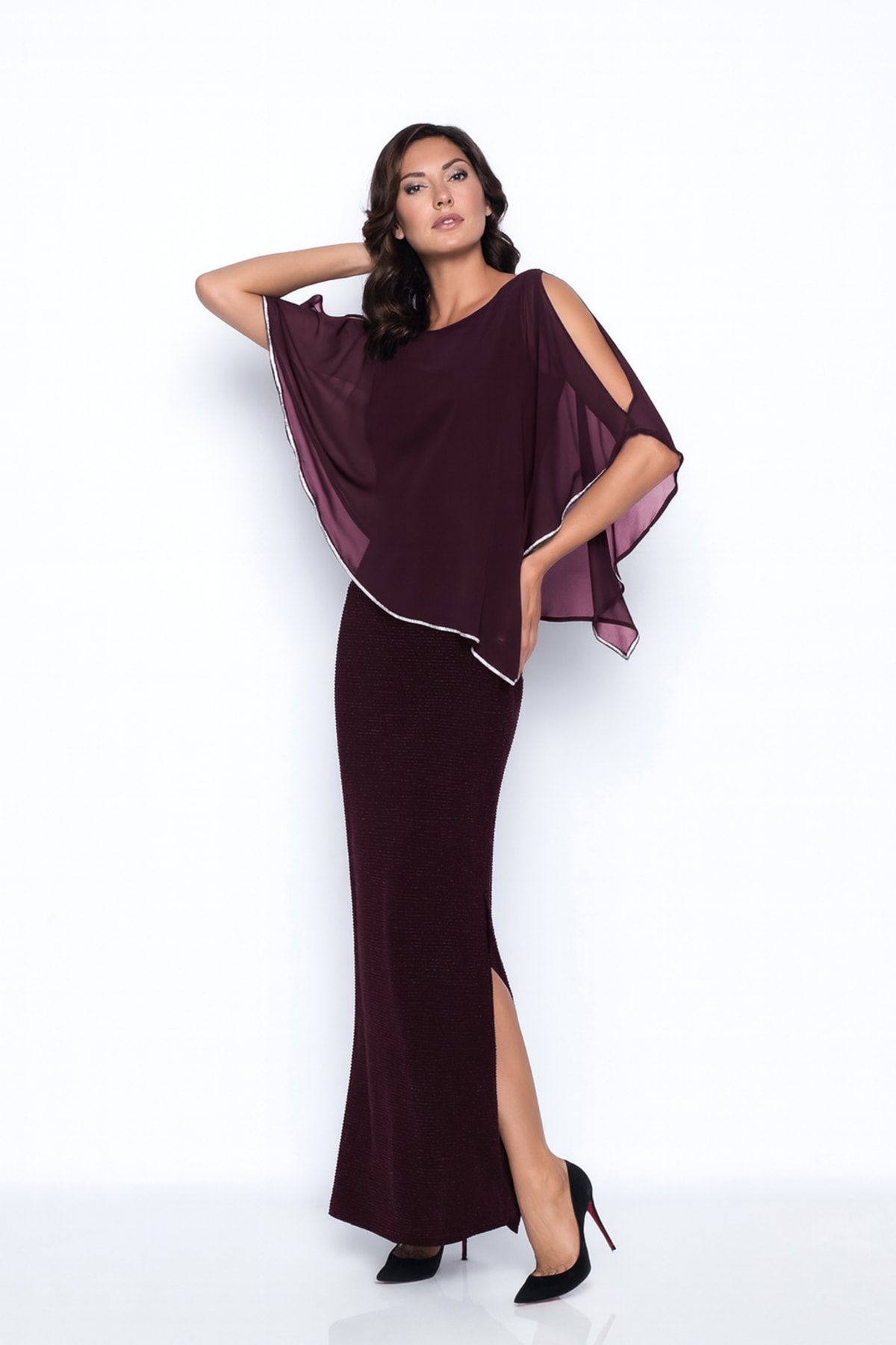 Aleyna — robe longue droite cape mousseline strass fente