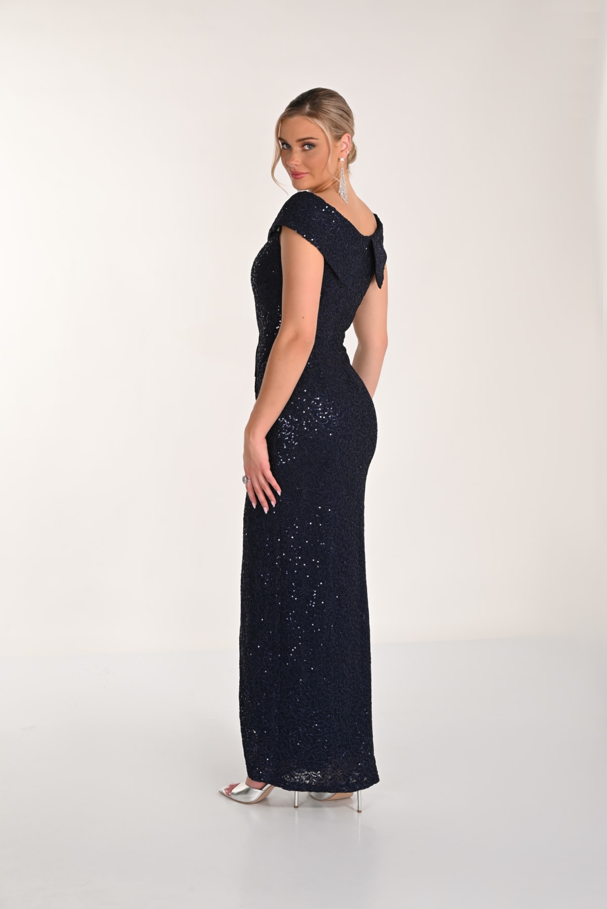 Abele - Robe longue en dentelle à sequins