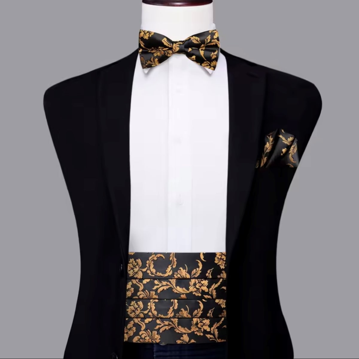 Ensemble ceinture de smoking + nœud papillon + pochette fantaisie