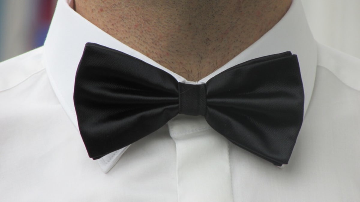 Noeud Papillon Noir satin taille réglable