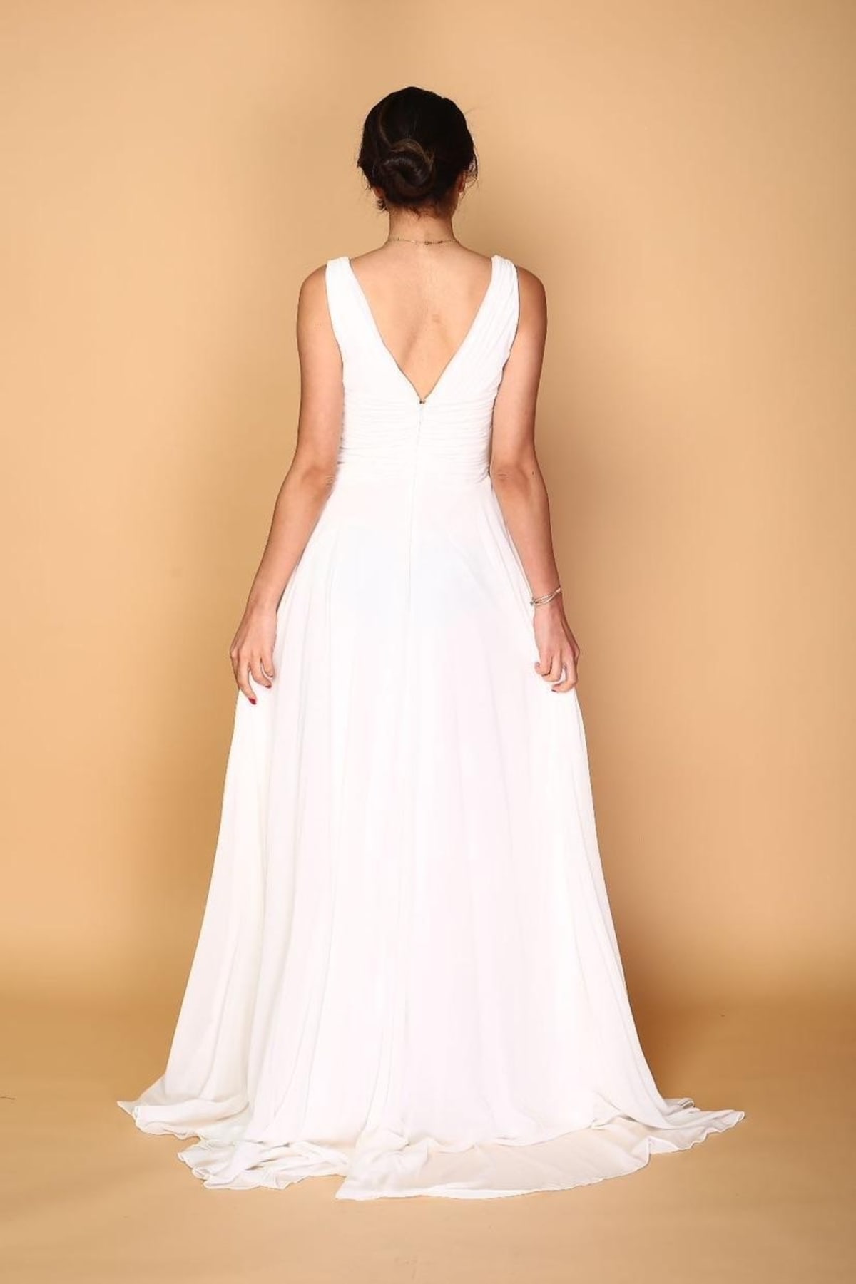 Eglantine — robe longue évasée plissé décolleté V fendue