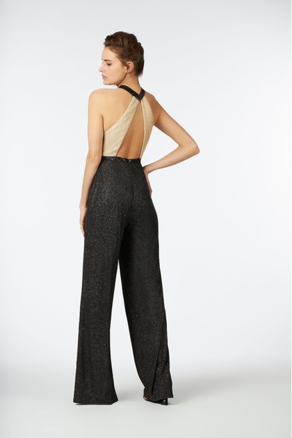 Aliénor — combinaison pantalon soirée matière gaufrée et strass noirs