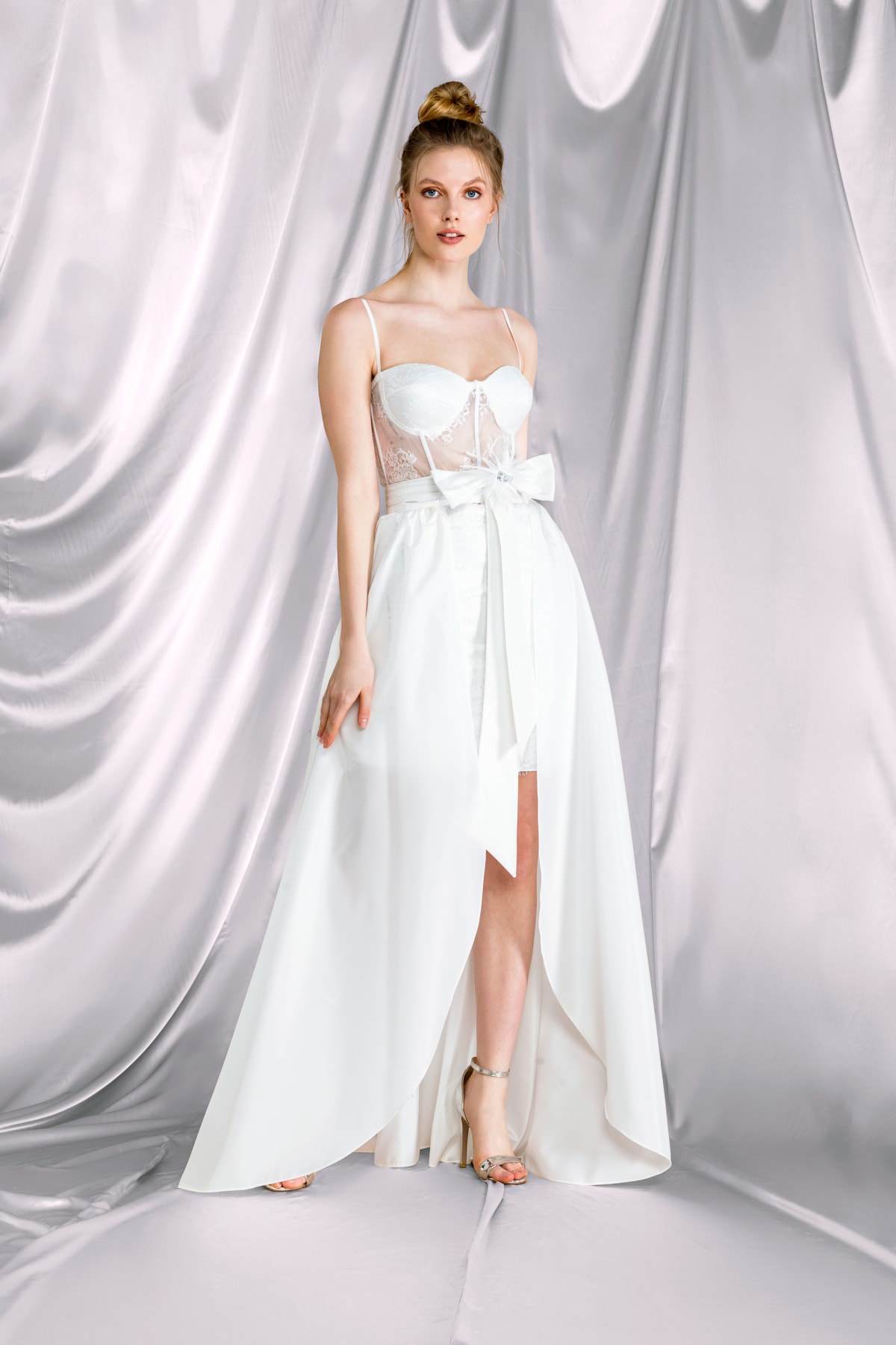 Kristen — robe 2 pièces bustier dentelle jupe traine amovible