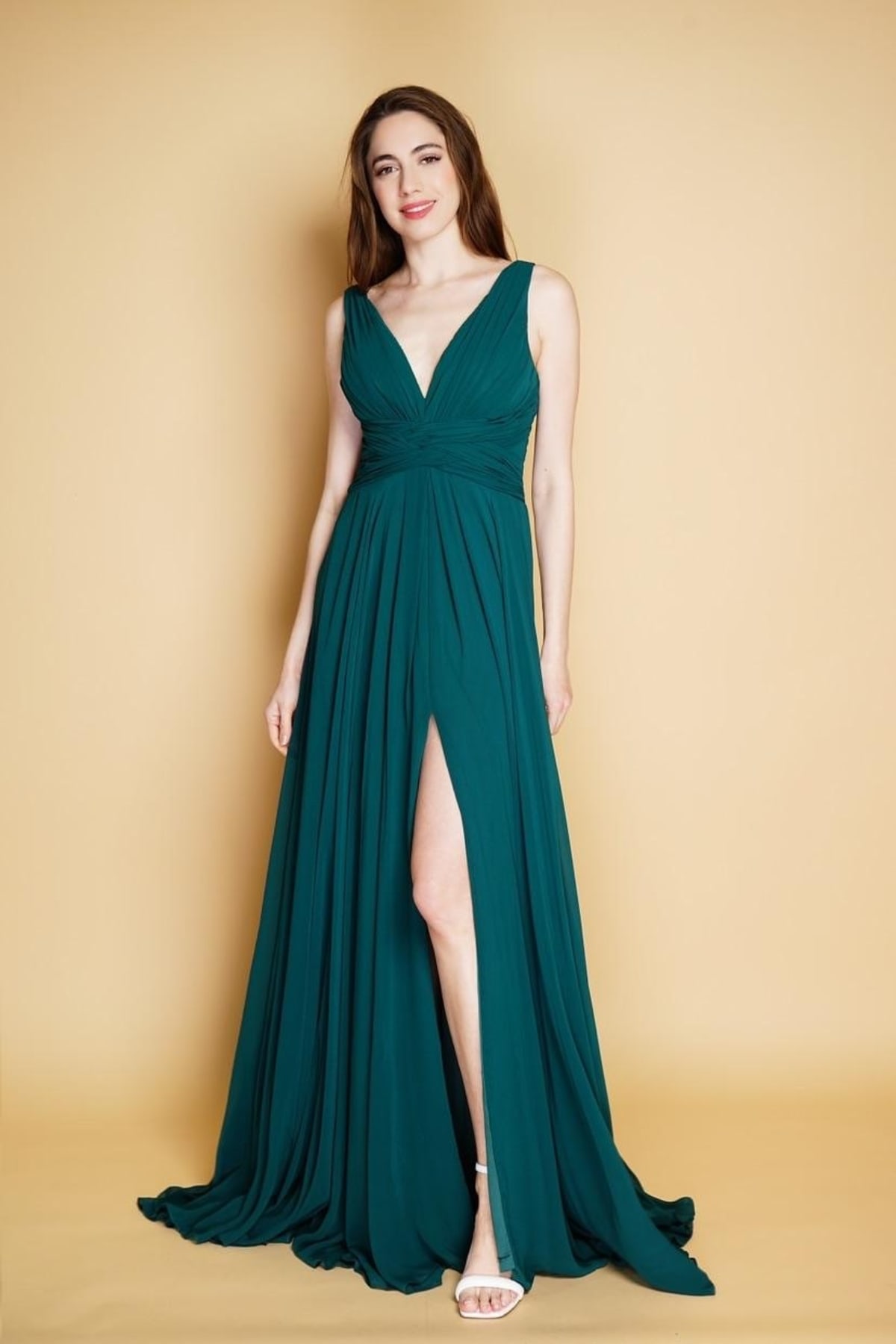 Eglantine — robe longue évasée plissé décolleté V fendue