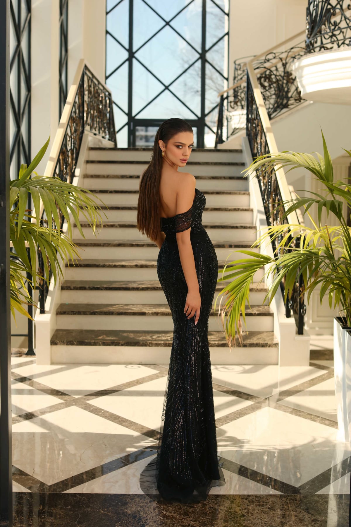 Aaleyah - Robe longue sirène perlée