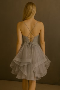 Evita — robe courte bustier tulle brodé sequins laçage dos jupe volantée