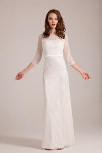 Antoinette — robe de mariée longue droite décolleté perlé manches 3/4 dentelle