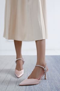 Clémia — escarpins ouverts rose poudré bride bijou talon fin 6 cm