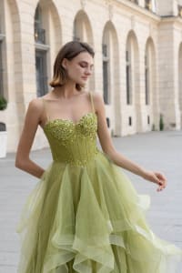 Ortense — robe longue bustier corset strass perles tulle volants