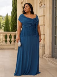 Sophie — robe fluide décolleté rond plissés buste