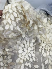  Olana - Robe longue sirène à broderies florales 3D