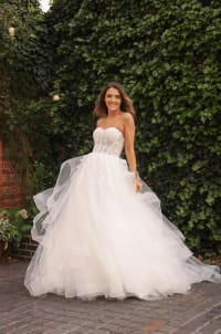 Ellie — robe longue bustier dentelle laçage dos jupe tulle volants