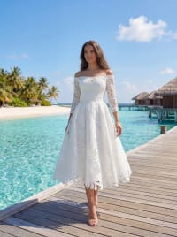 Oprah - Robe en dentelle guipure longueur midi – épaules dénudées et manches 3/4