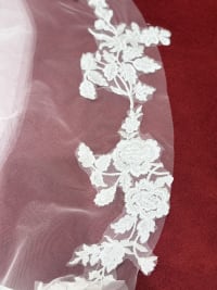Voile VL4530 long 3 mètres tulle léger broderie florale relief fixation peigne
