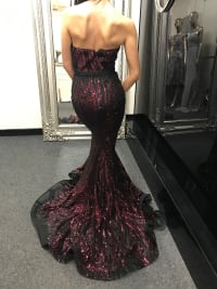 Shanna — robe longue bustier sequins rouge bordeaux