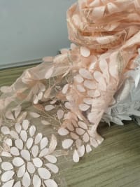  Olana - Robe longue sirène à broderies florales 3D